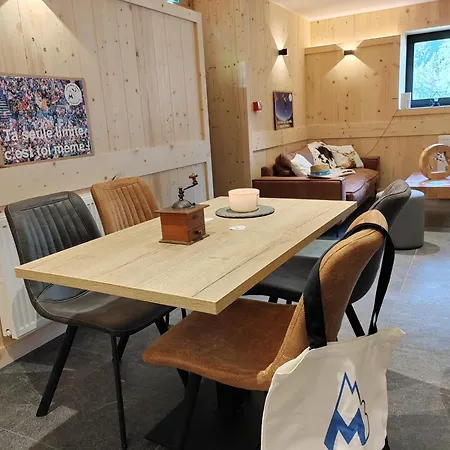 Värdshus La Ferme Du Praz